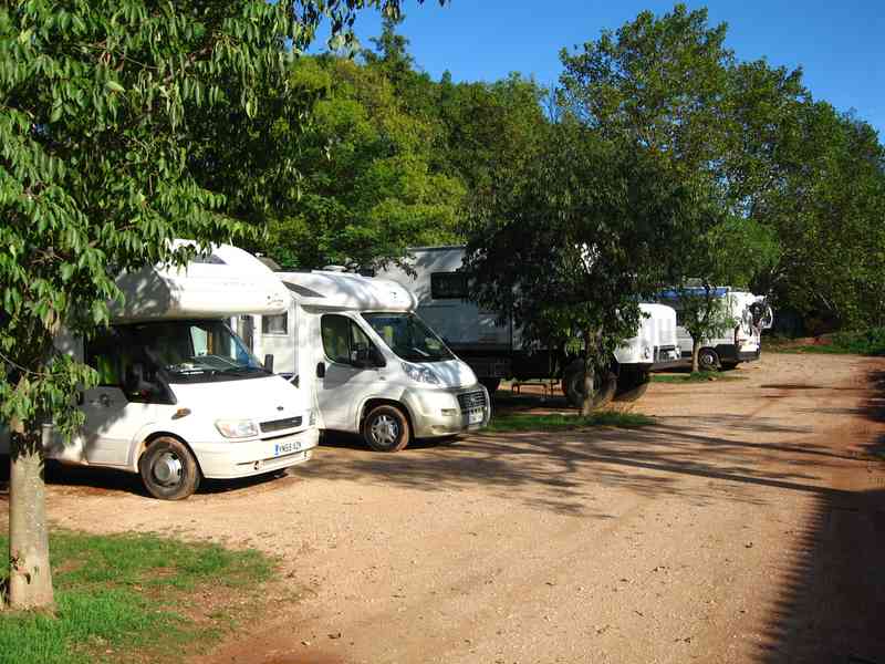 34 Clermontl'Hérault PHOTOS AIRES SERVICE CAMPINGCAR