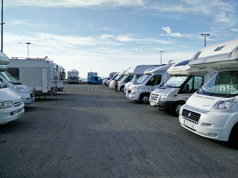 Aire Service Camping Car Panoramique Mobile